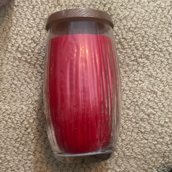 YANKEE CANDLE - Picture 2 of 3